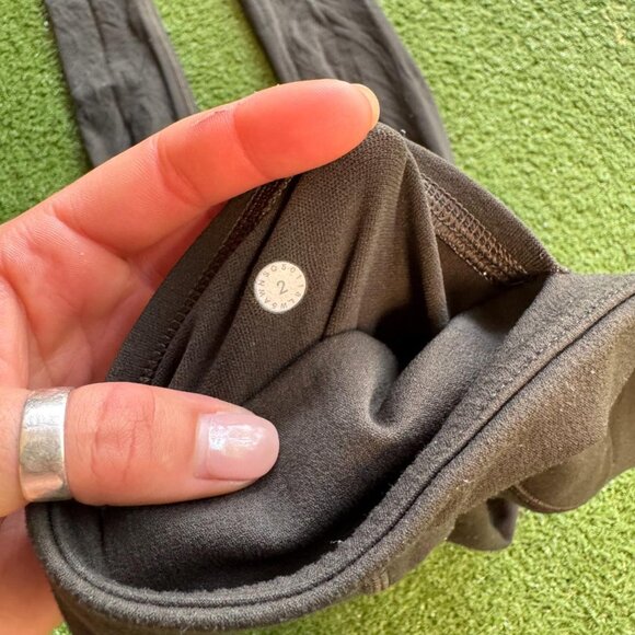 Sculptural Olive Leggings1 - Picture 5 of 5